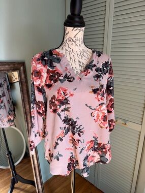 Maurices Dusty Pink Floral V-Neck Blouse